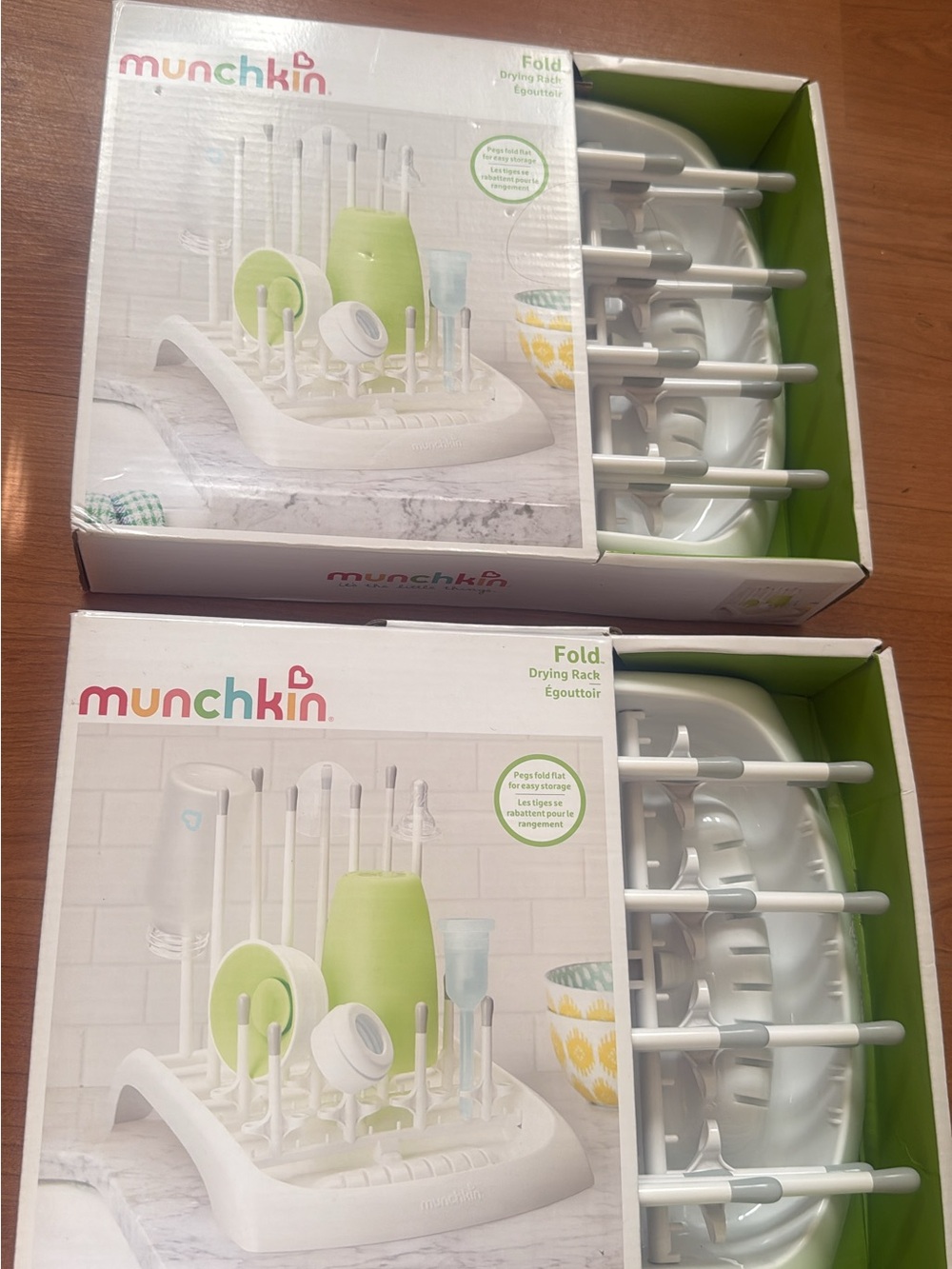 Munchkin Fold Drying Rack in White and Green